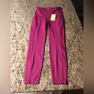 NWT Hi rise, ribbed leggings, all in motion size XS